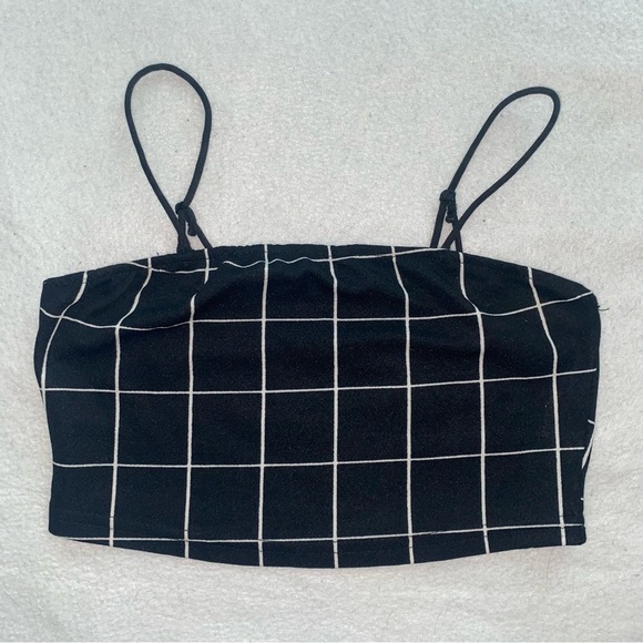 Yoins Crop Top - Picture 1 of 3